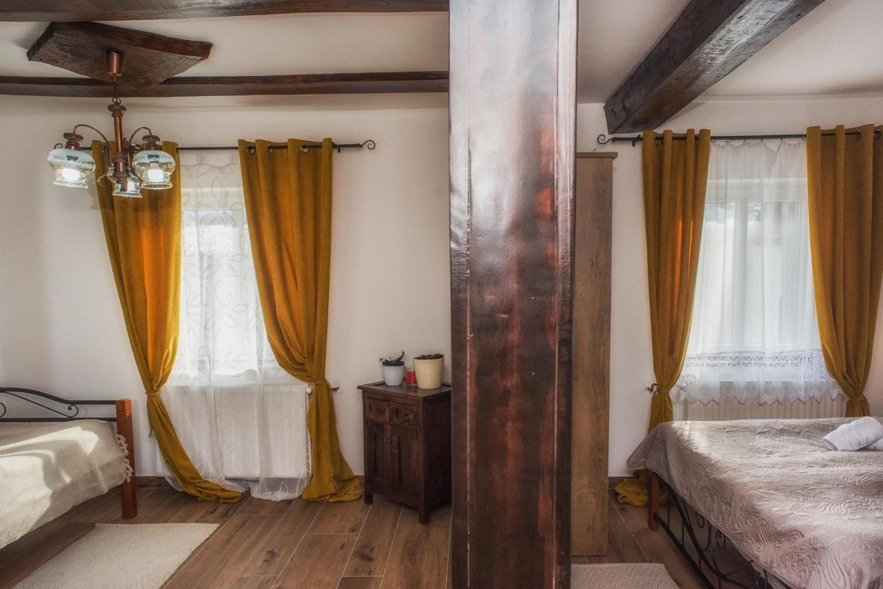 Tri Mudraca Inn Karanac 客房 照片