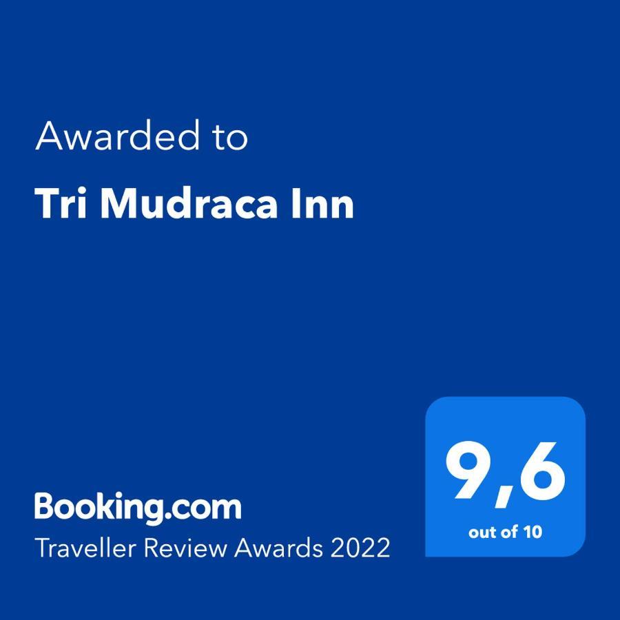 Tri Mudraca Inn Karanac 外观 照片